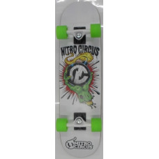 Skateboard 8 Green Hand Custom Cruiser